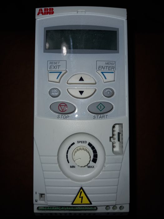 ACS150-01E-04A7-2 Преобразователь частоты.