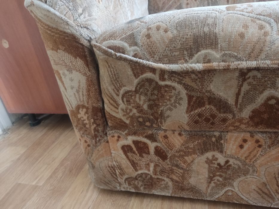 Дивани 160на 195см. Гарна тканина на ламелях каркас, ,матрас пружини