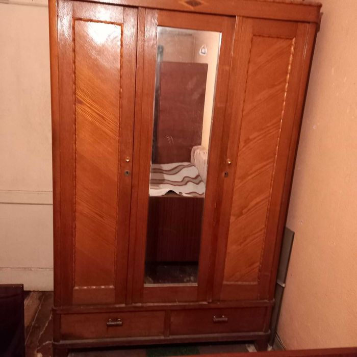 шкаф платяной, натуральное дерево