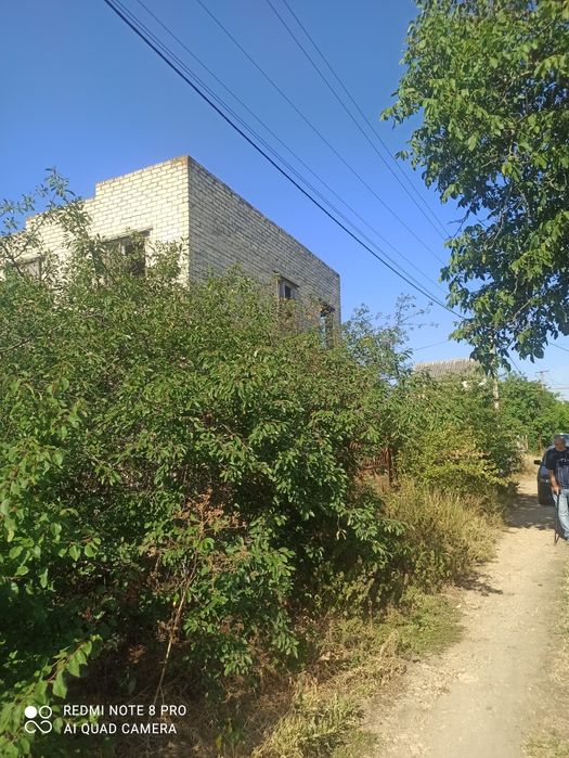 Участок с двухэтажным домом