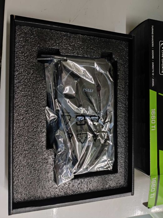 Placa Gráfica - MSI GeForce GTX 1660 Ti VENTUS XS Live