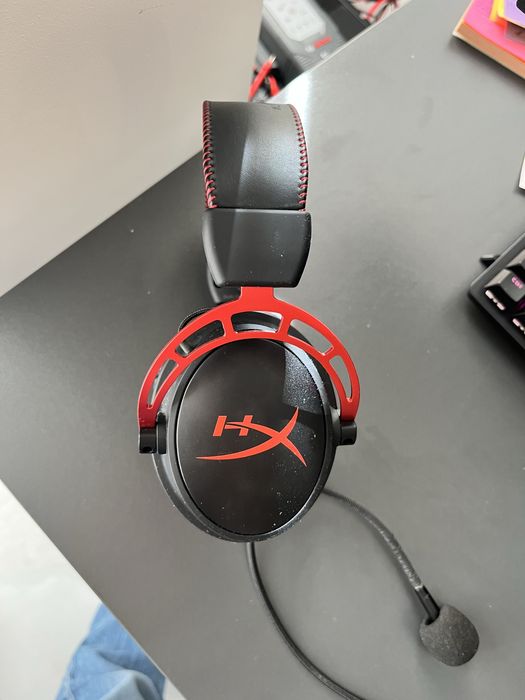 Продаю навушники HyperX Cloud Alpha