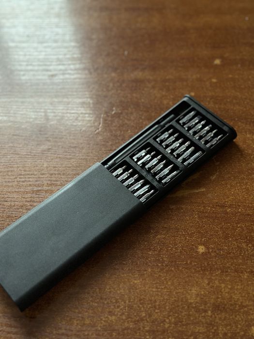 Продаю викрутки 25 в 1