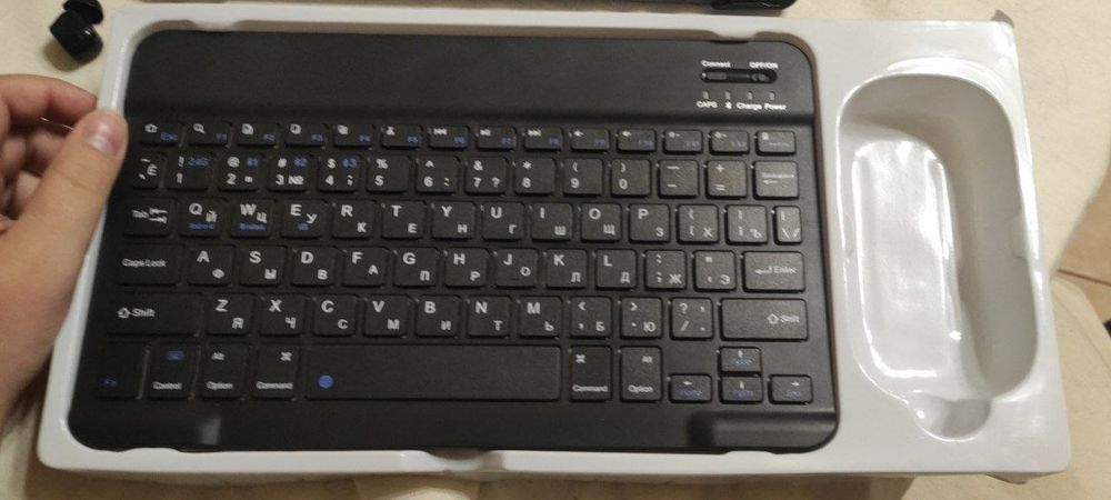 Bluetooth клавіатура для планшета