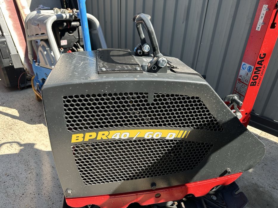 Реверсивна віброплита Bomag BPR 40/60 D Bomag BPR 25/50 вібротрамбовка