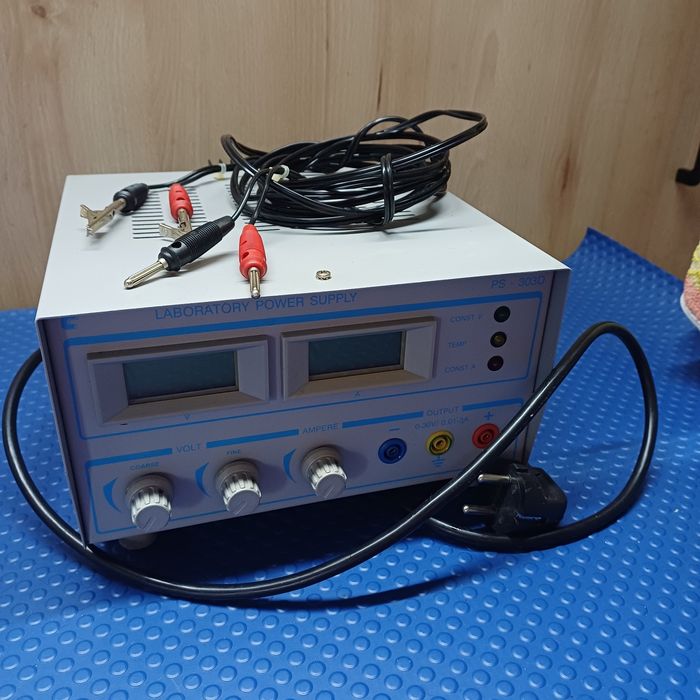 Nowy zasilacz laboratoryjny Conrad PS-303D