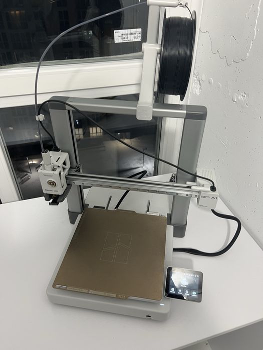 3д принтер Bambu lab A1