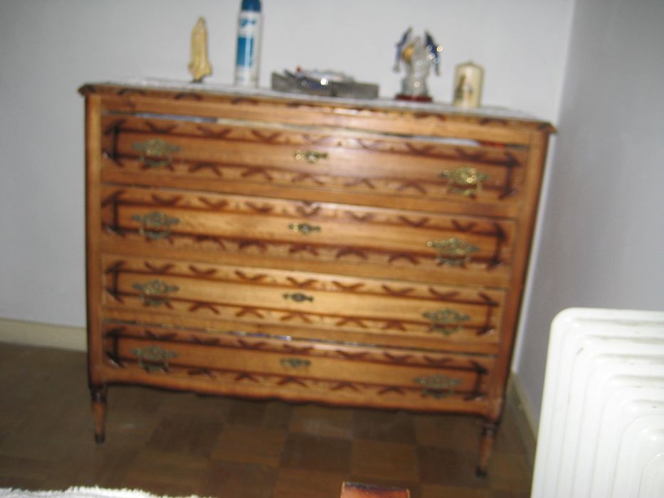 Mobilia rustica  vende-se completa ou por elementos.