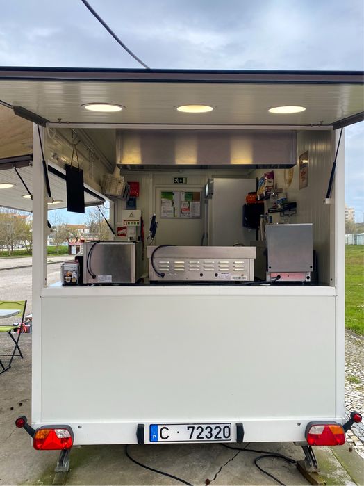 Roulote totalmente equipada - negócio pronto