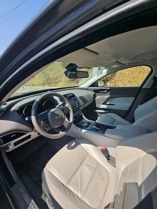 Jaguar XE 2017 Auto