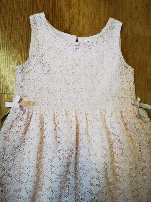 H&M koronkowa sukienka dla dziewczynki rozm. 128