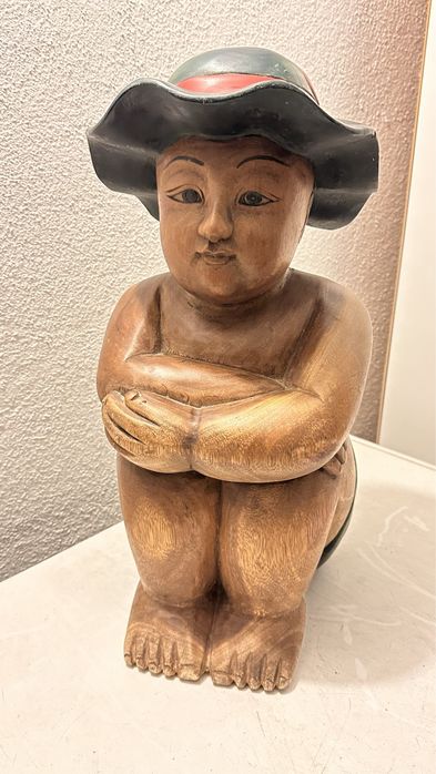 Figura de madeira asiatica