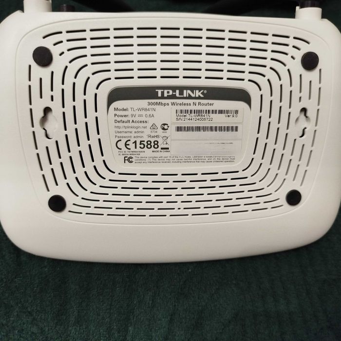 Router TP-LINK 300 Mbps TL-WR841N