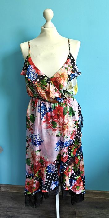 Nowa sukienka letnia w kwiaty na ramiączkach FRaCOMiNA