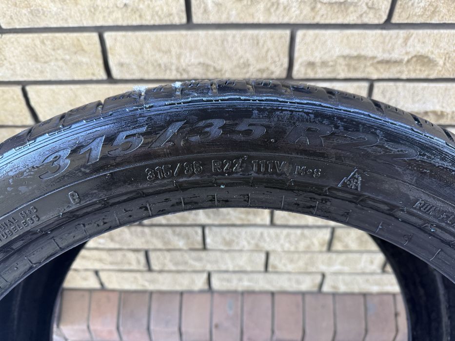 Продам зимові шини  275/40 R22 і 315/35 R22 Pirelli