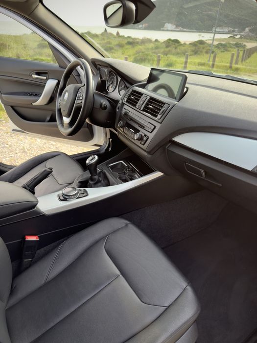 BMW 118i - c/ certificado bmw