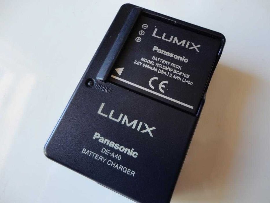 Carregador Panasonic DE-A40A64739697950595122