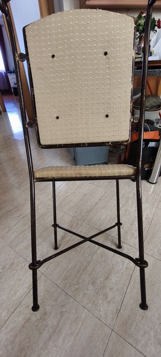 Conjunto mesa redonda + 4 cadeiras estilo medieval / ferro trabalhado