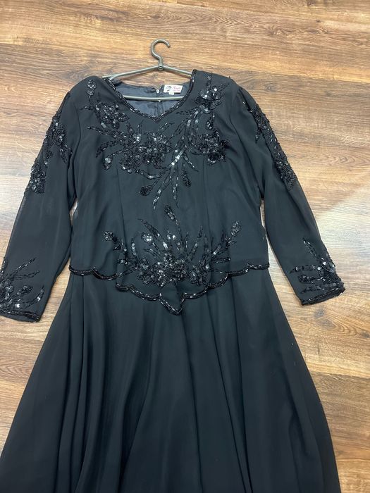 Плаття жіноче вечірнє