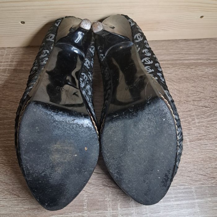 Туфлі на шпильці 39 розмір(стелька 24(текстиль)