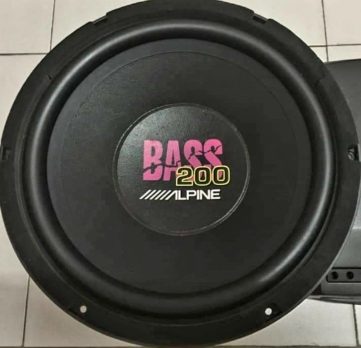Alpine subwoofer BASS 200 Mafamude E Vilar Do Paraíso • OLX.pt