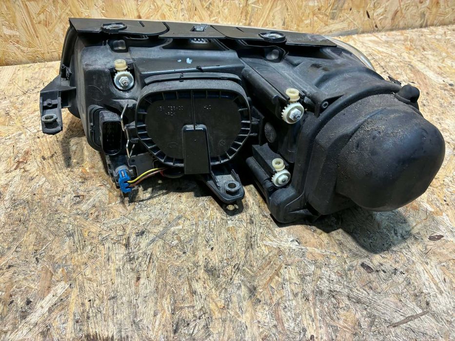 lampa prawy przód prawa przednia xenon vw passat b5 fl lift