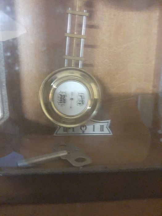 Zegar Hermle na klucz