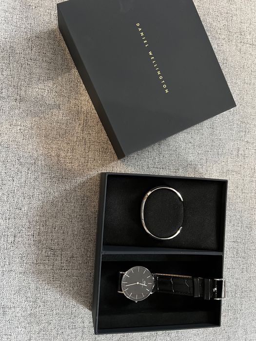 Zestaw Daniel Wellington, zegarek damski Reading 36 mm i bransoletka.