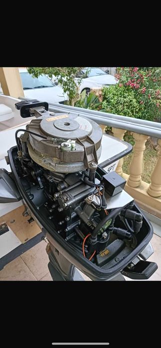 Barco com motor suzuki 15cv