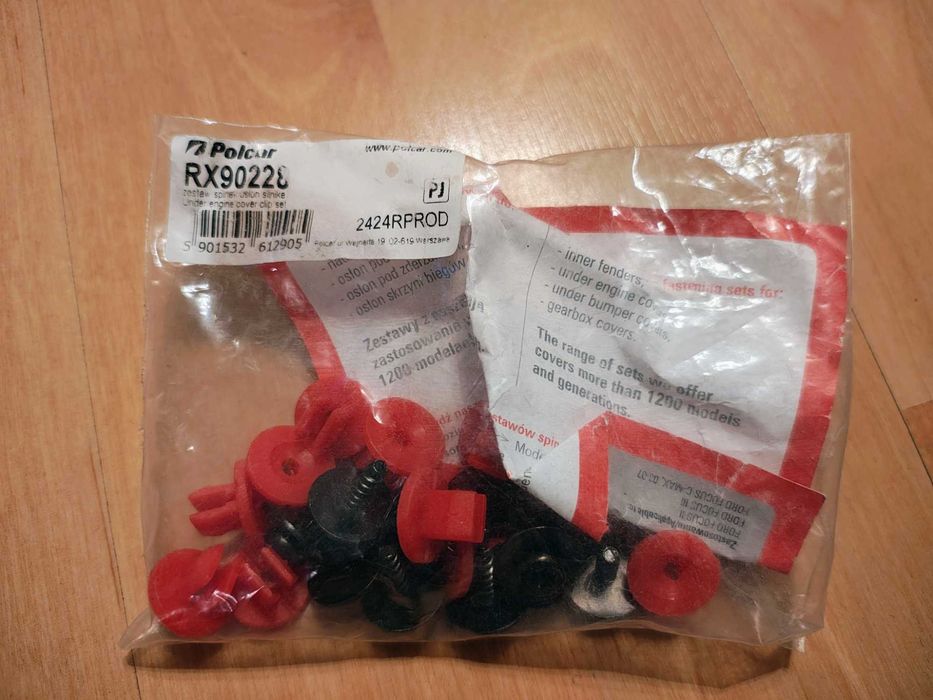 Ford Mondeo mk4 kombi części tuleje i śruby tył