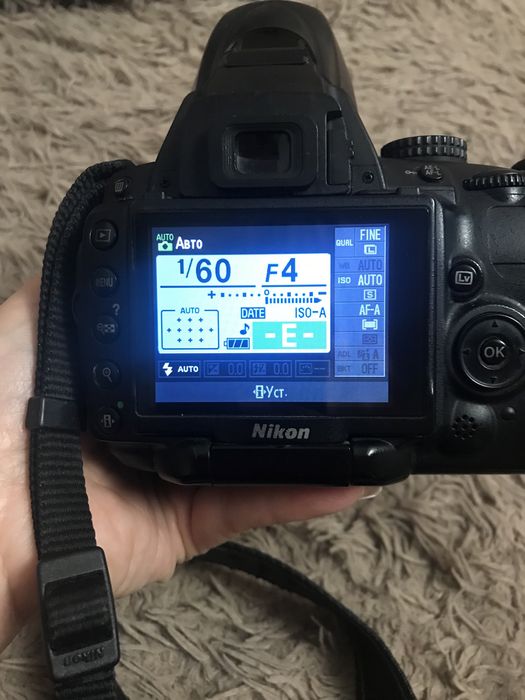 Фотоапарат Nikon D5000
