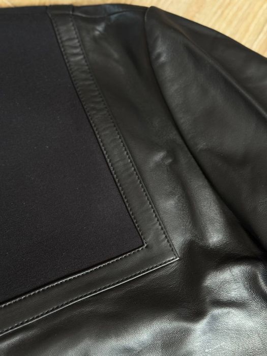 Кожаная куртка Emporio Armani бомбер