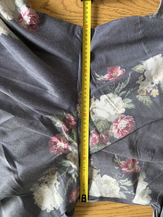 Sukienka stylizowana na lata 50