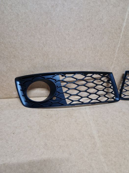 Audi RS4 B7 kratka zaślepka zderzaka lewa prawa komplet