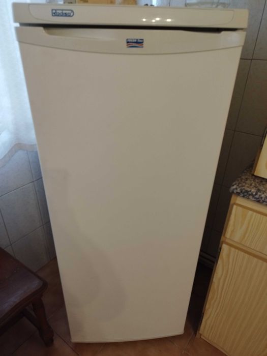 Frigorífico vertical