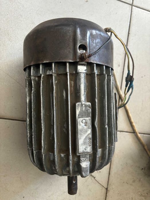 Электродвигатель. Электромотор 1.5\1500