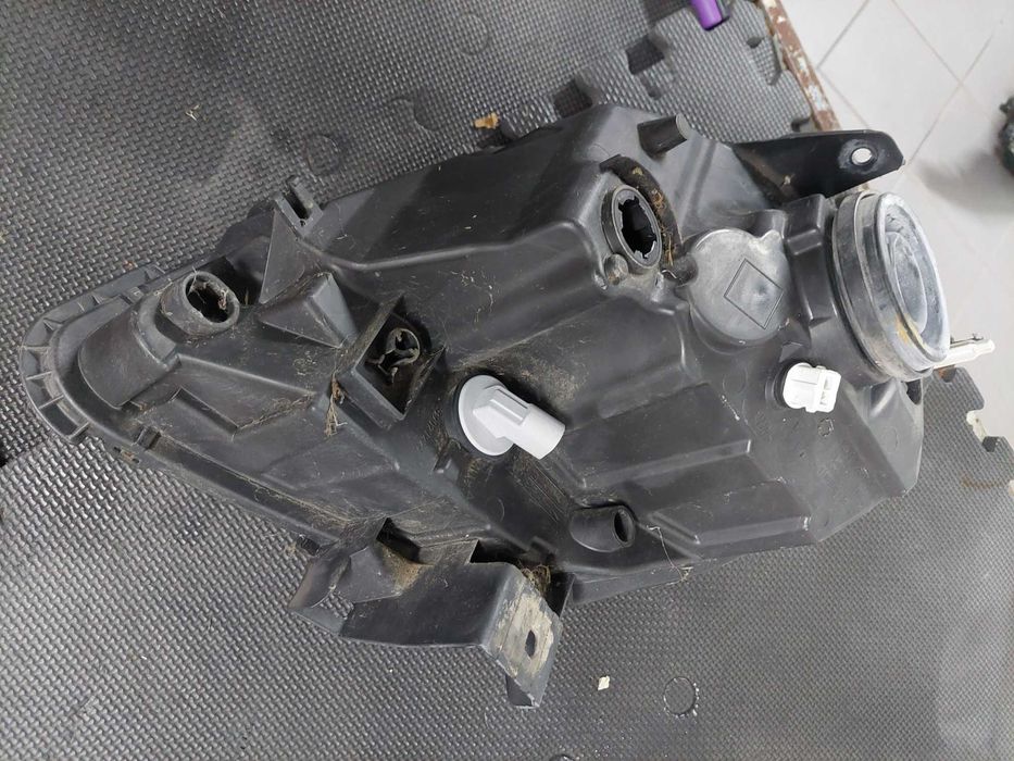 farol drt Renault kangoo