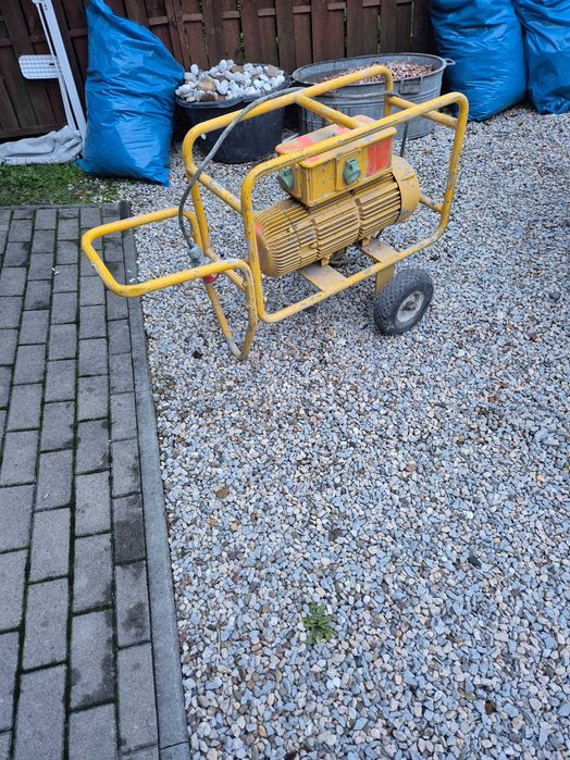 Przetwornica Wacker na 3 wibratory buławy