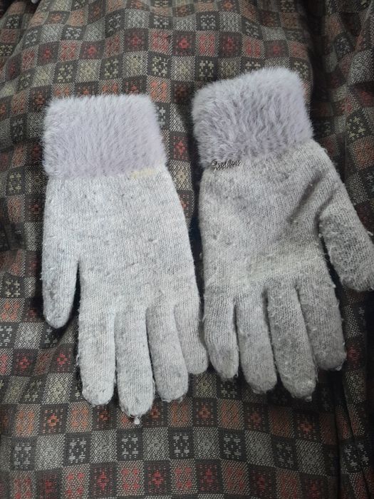 Рукавички теплі зима
