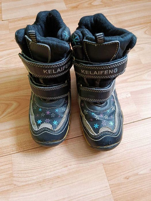 Сапожечки можна для хлопчика і дівчинки. Устілка 19 см.