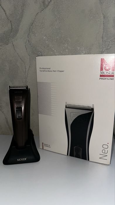 Машинка безпровідна для стрижки Moser Genio Pro