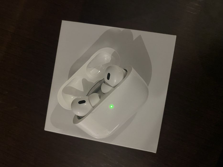 Продам Airpods 2