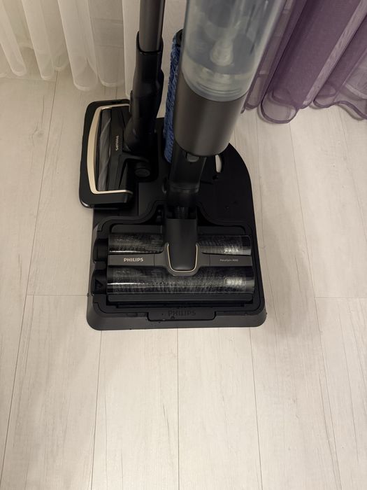 Продам пылесос Philips AquaTrio серии 9000