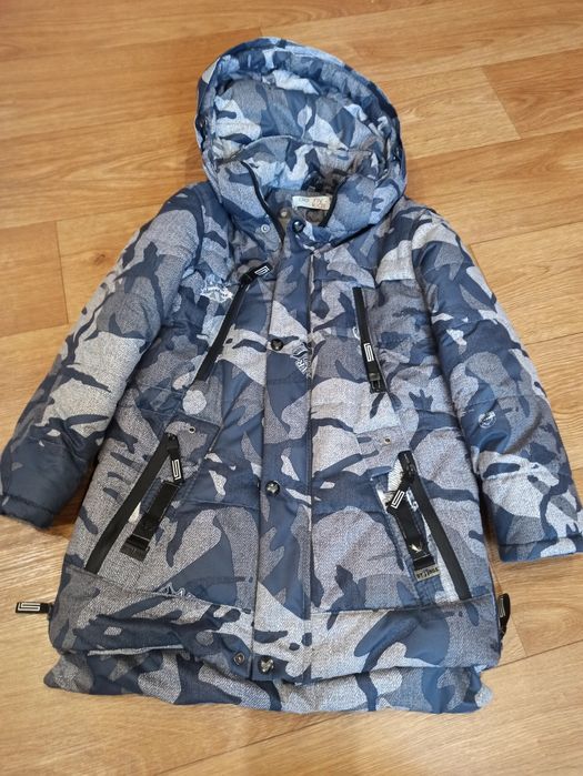 Курточка зимняя.