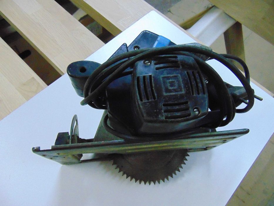 Дискова пила Белвар