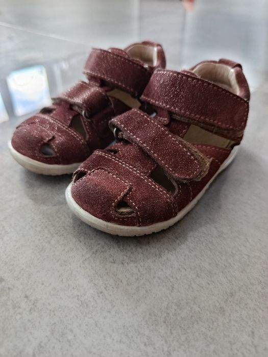 Sandałki dziecięce