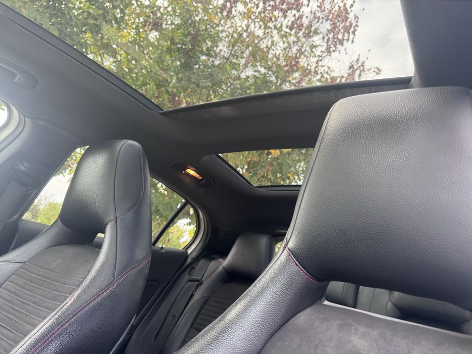 Mercedes Gla 200d AMG c/ Teto de abrir Panoramico