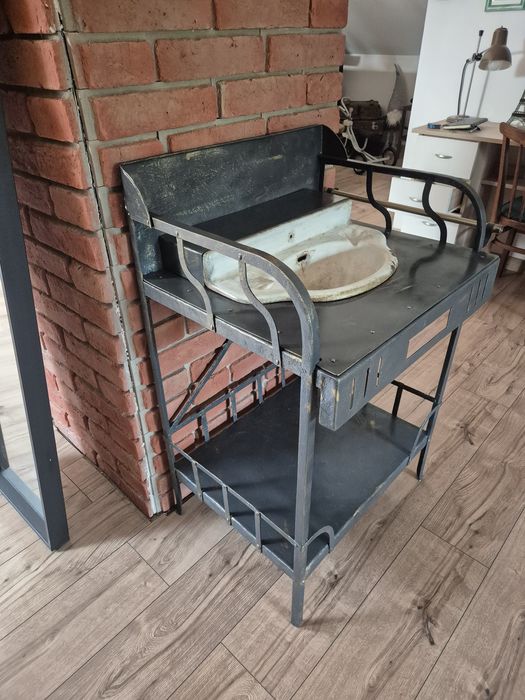 Zabytkowa Szafka z umywalką