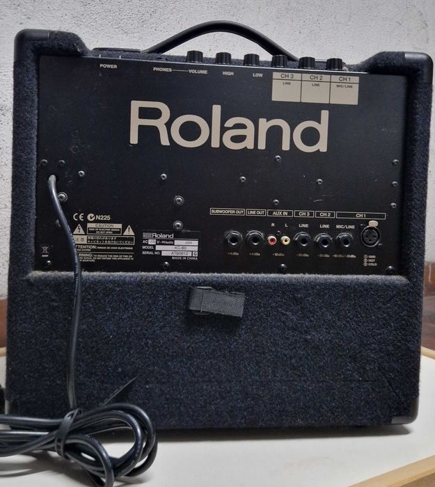 Amplificado Roland KC-60