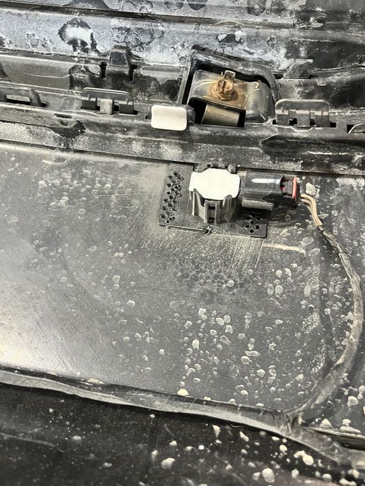 Koszyczki/gniazda czujników parkowania PDC Jeep wk2